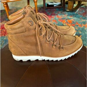 Sorel Harlow boot size 10 brown